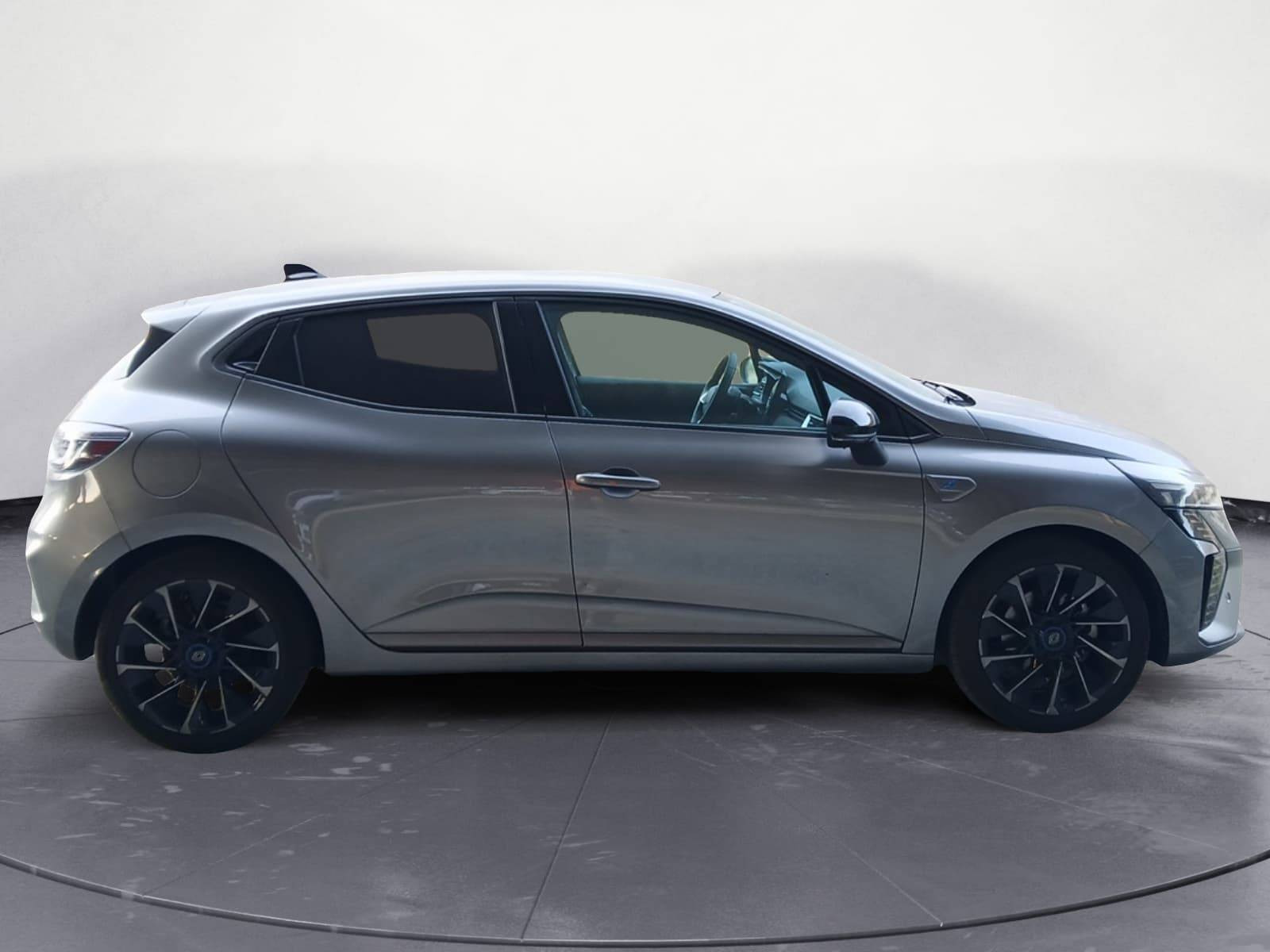 Vente en ligne Renault Clio 5 Clio E-Tech full hybrid 145 ch GSR2 au prix de 23 990 €