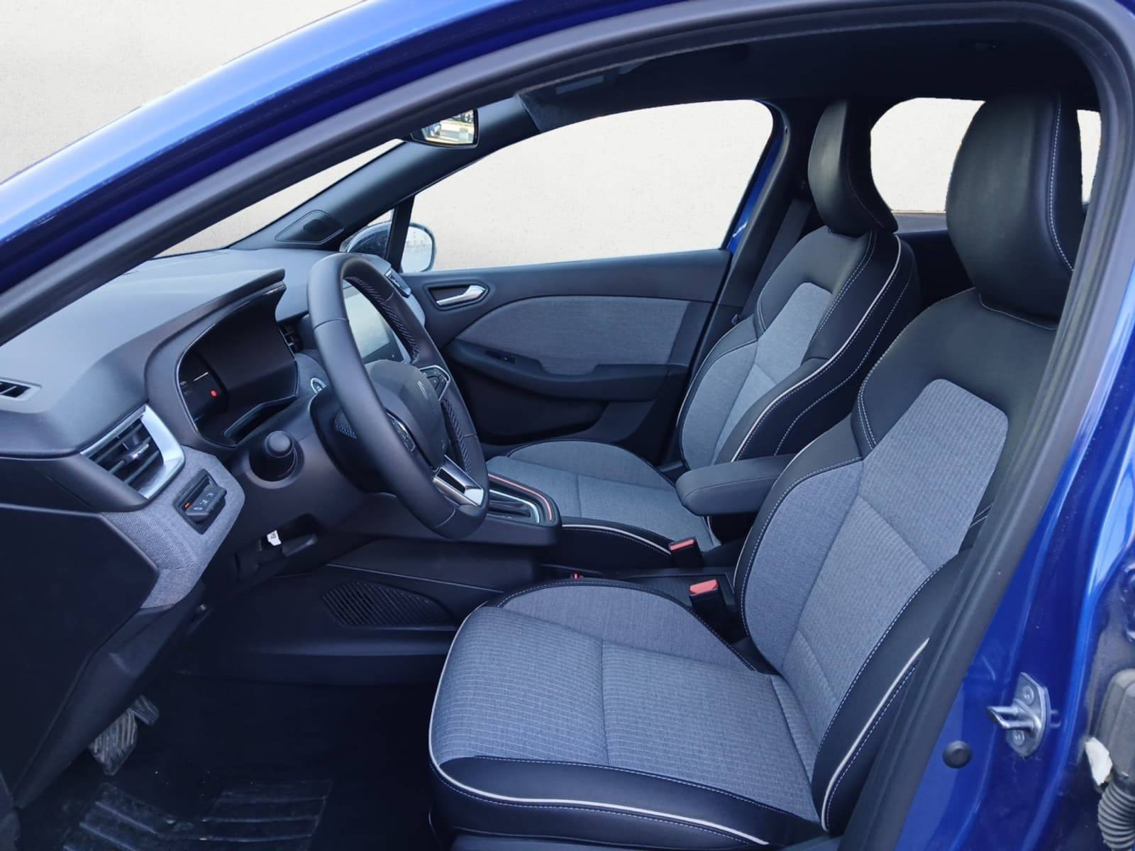 Vente en ligne Renault Clio 5 Clio E-Tech full hybrid 145 ch GSR2 au prix de 22 990 €