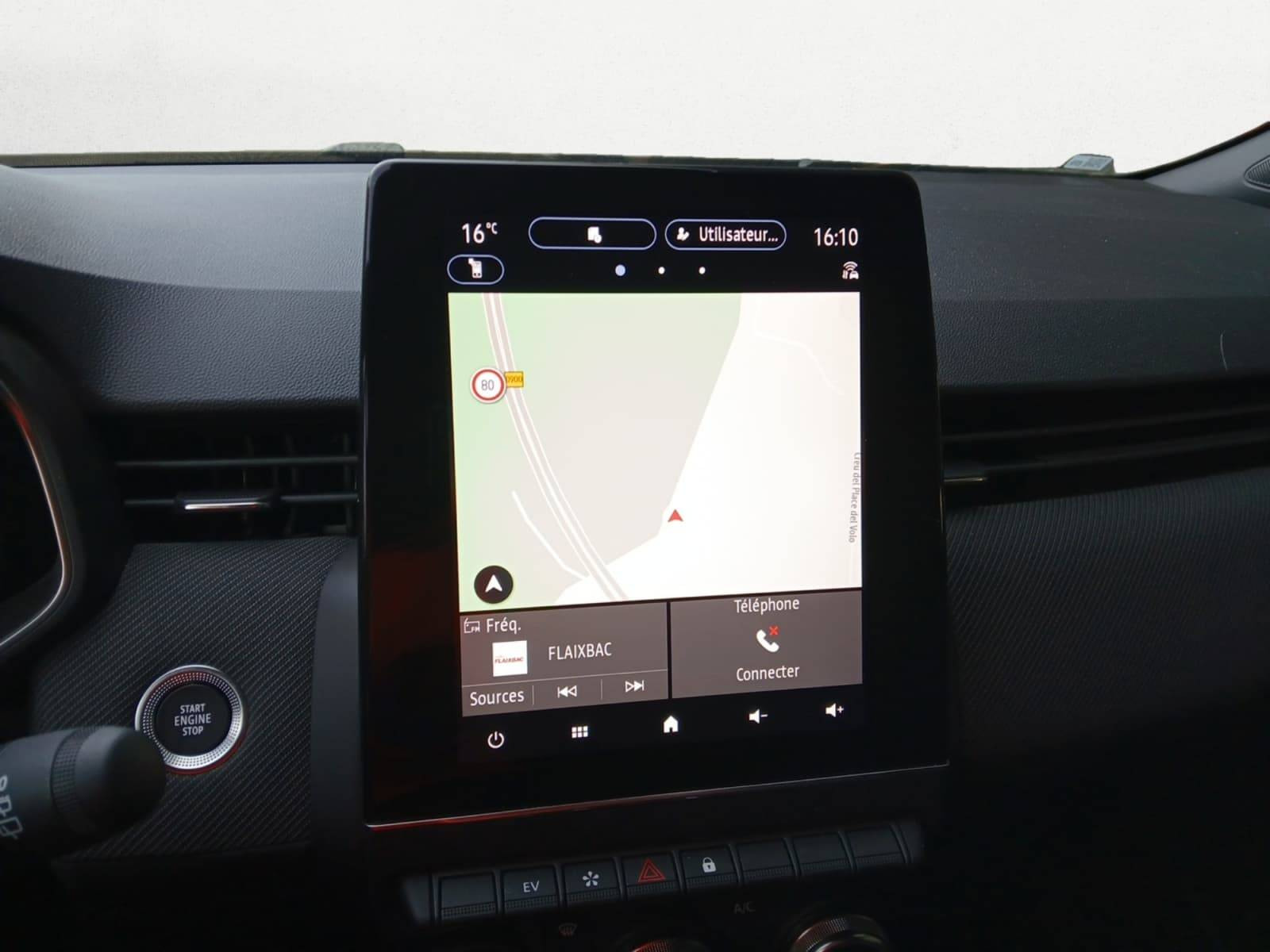 Vente en ligne Renault Clio 5 Clio E-Tech full hybrid 145 ch GSR2 au prix de 23 990 €