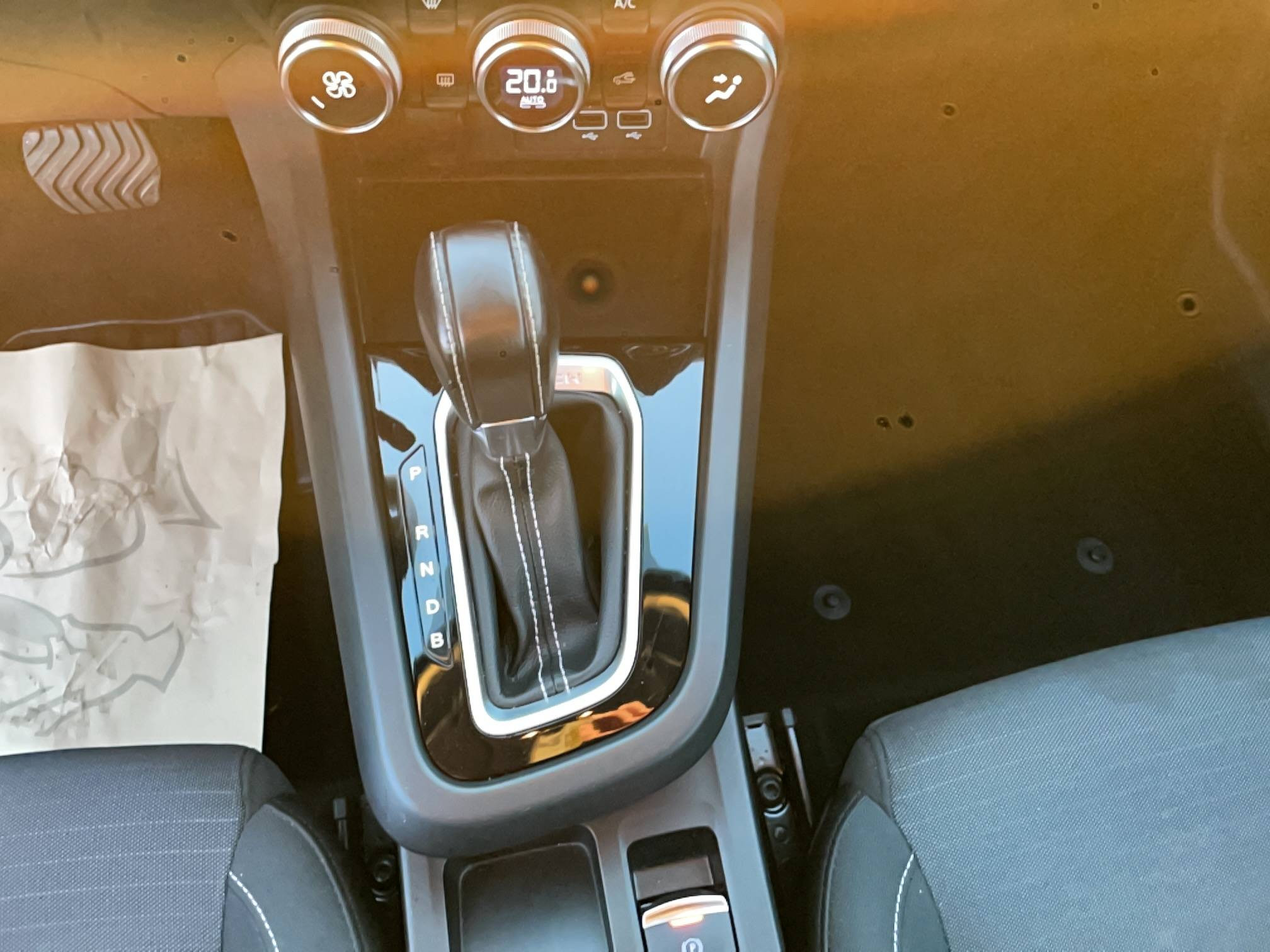 Vente en ligne Renault Arkana  E-Tech 145 au prix de 17 990 €