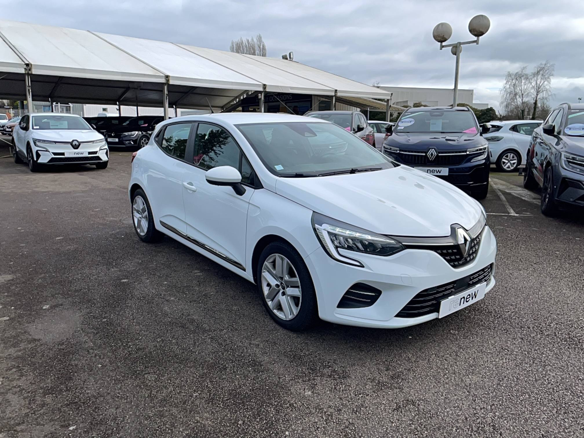 Vente en ligne Renault Clio 5 Clio Blue dCi 85 au prix de 13 990 €