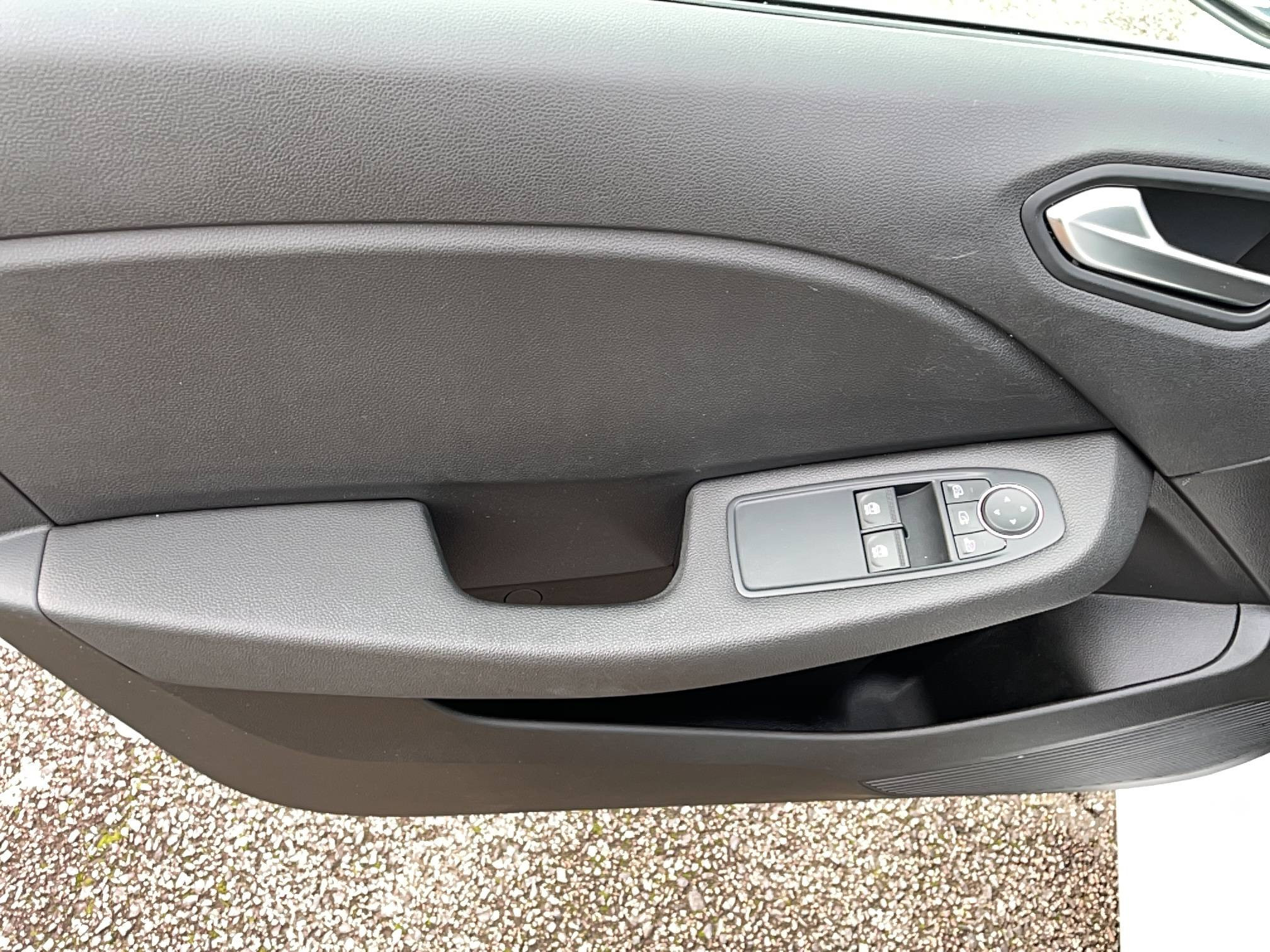 Vente en ligne Renault Clio 5 Clio Blue dCi 85 au prix de 13 990 €