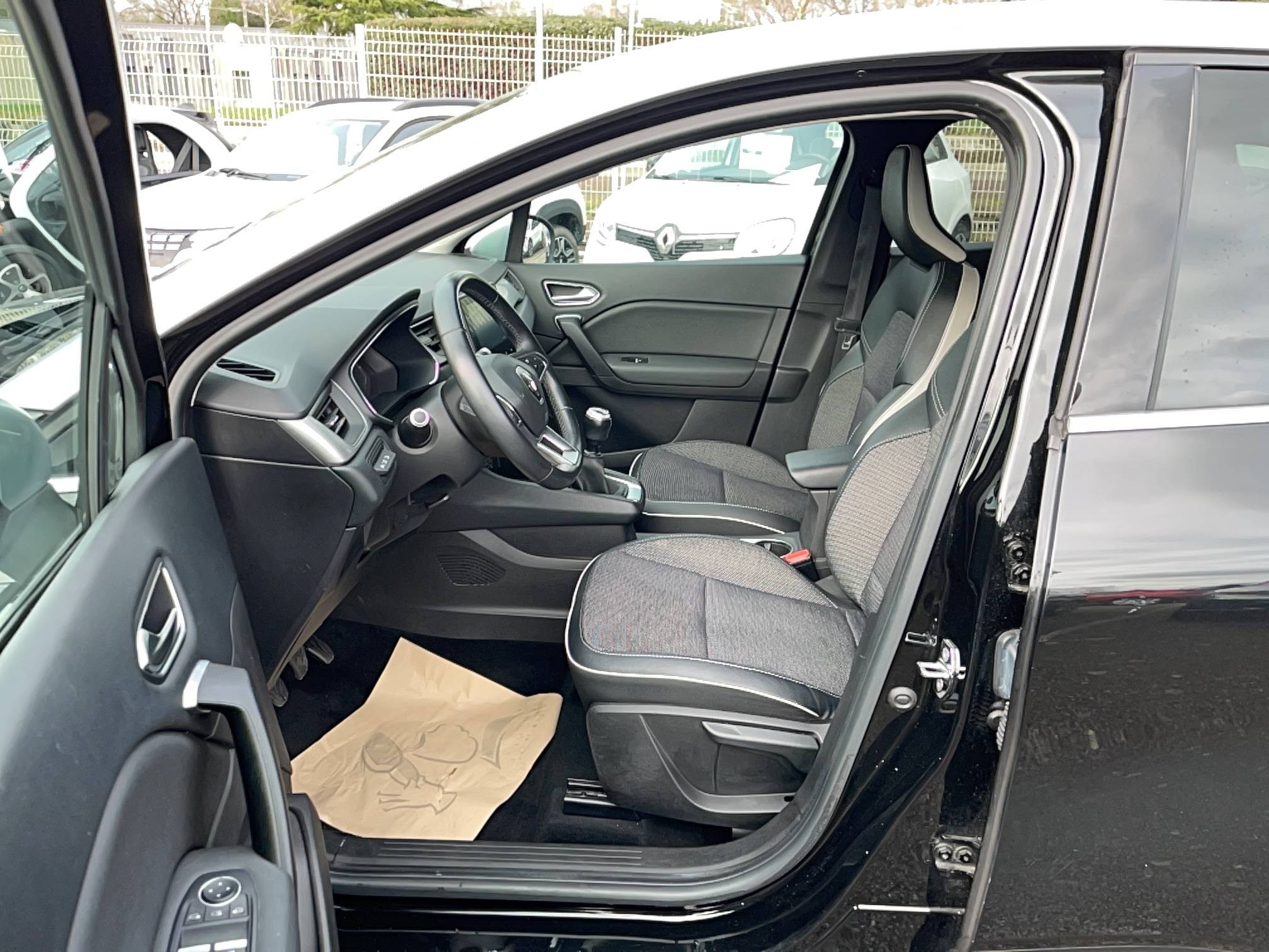 Vente en ligne Renault Captur  TCe 100 au prix de 13 990 €