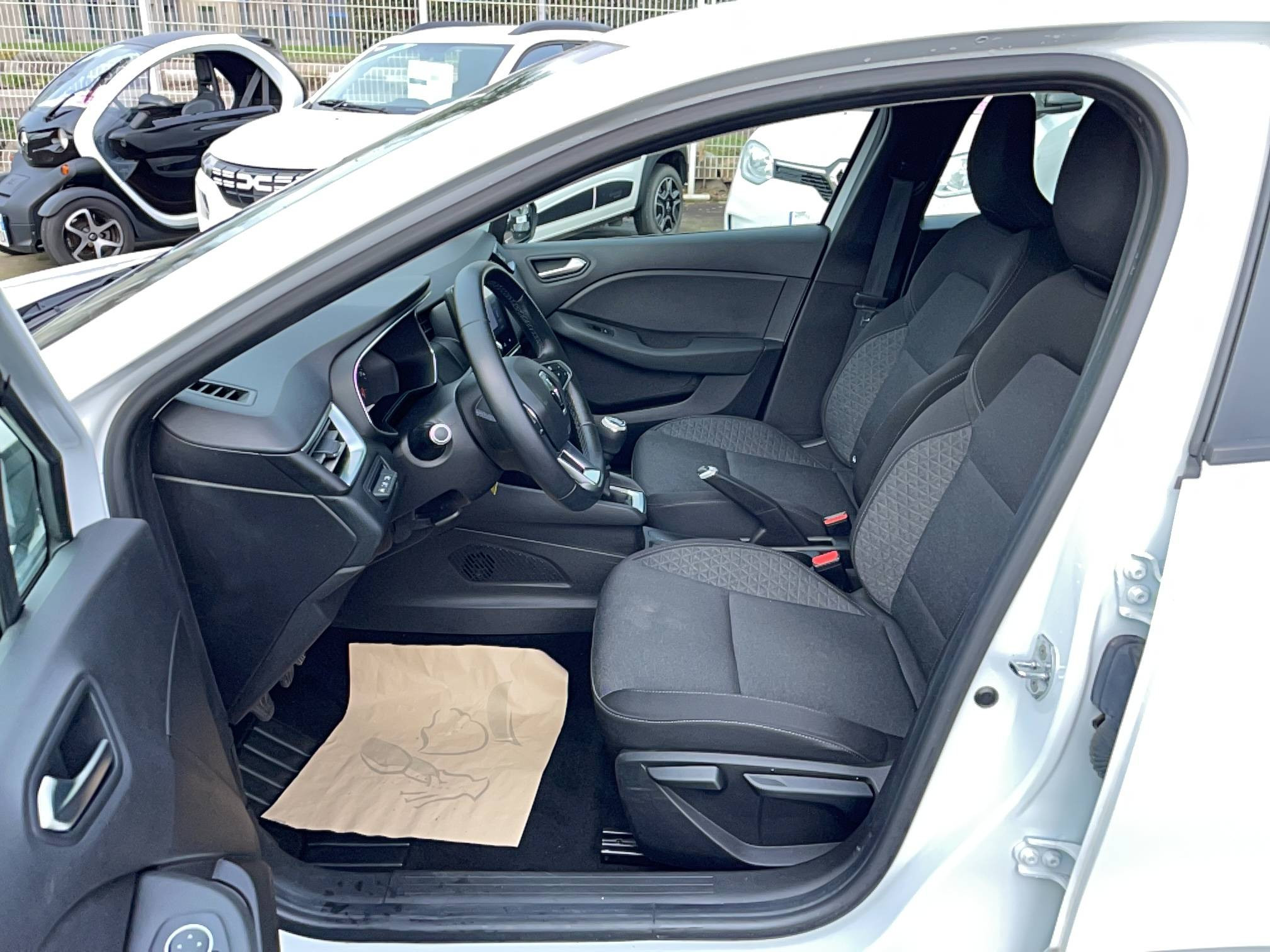 Vente en ligne Renault Clio 5 Clio Blue dCi 85 au prix de 13 990 €