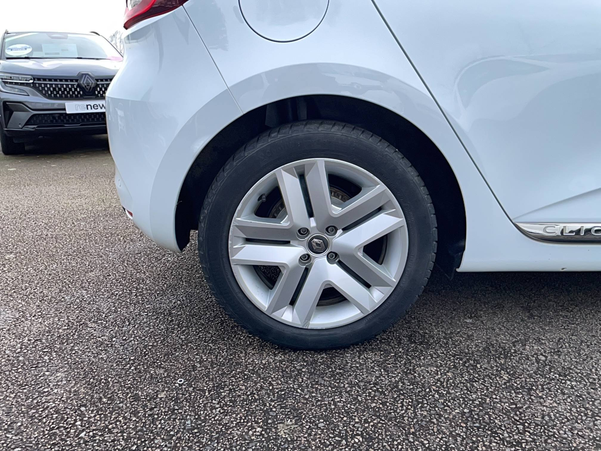 Vente en ligne Renault Clio 5 Clio Blue dCi 85 au prix de 13 990 €