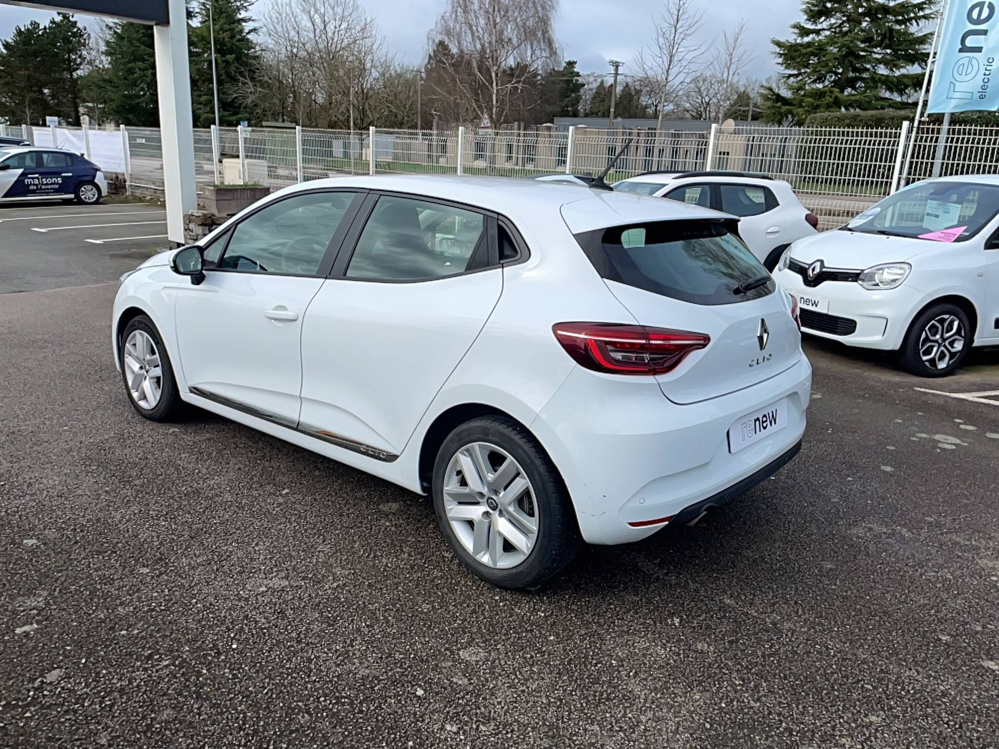 Vente en ligne Renault Clio 5 Clio Blue dCi 85 au prix de 13 990 €
