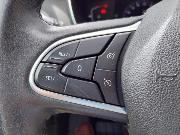 Vente en ligne Renault Megane 4 Mégane IV Berline Blue dCi 115 au prix de 15 490 €