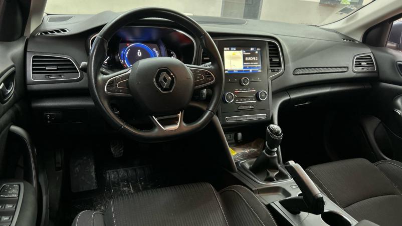 Vente en ligne Renault Megane 4 Mégane IV Berline Blue dCi 115 au prix de 15 990 €