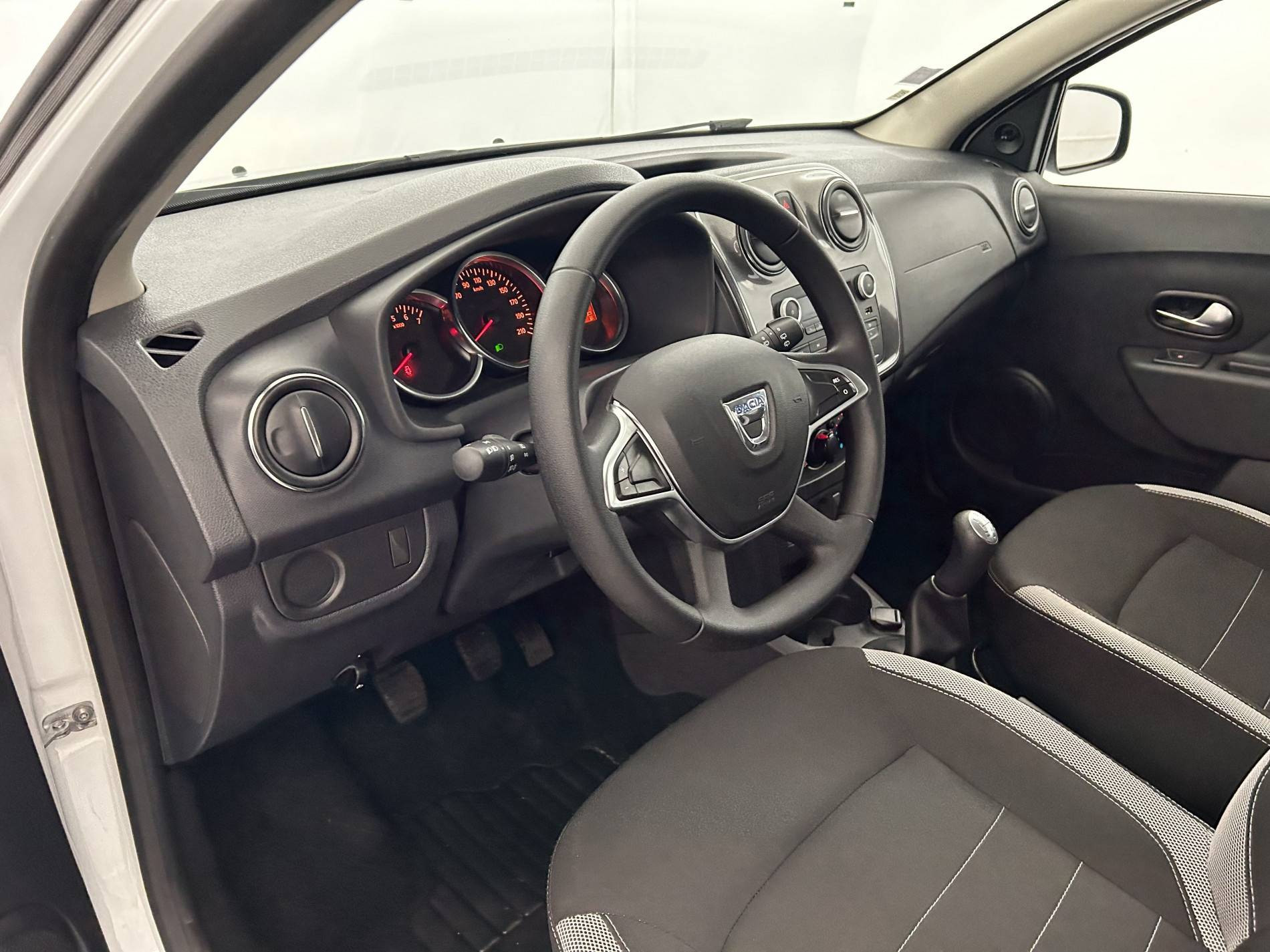 Vente en ligne Dacia Sandero 3  ECO-G 100 au prix de 11 990 €