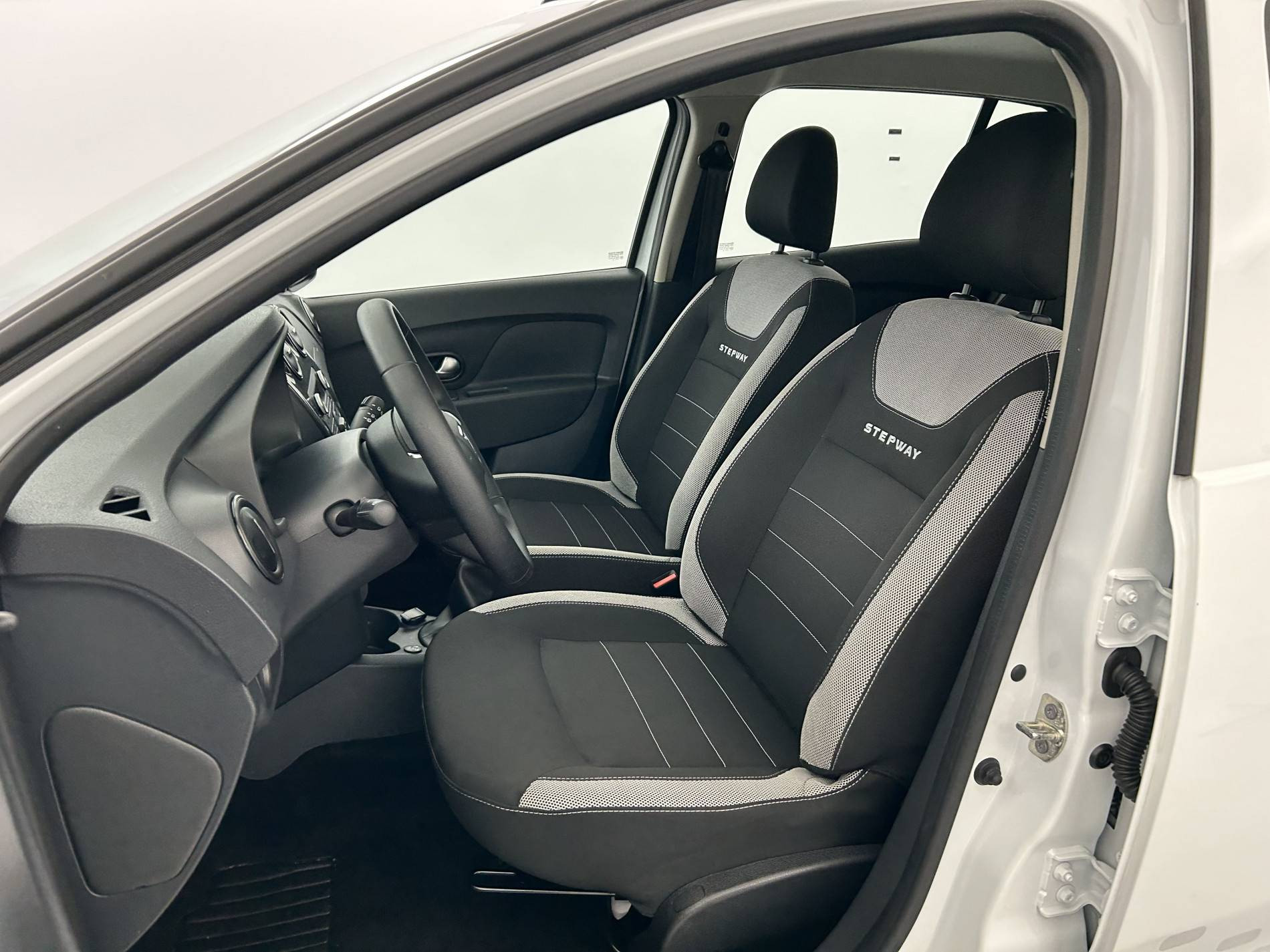 Vente en ligne Dacia Sandero 3  ECO-G 100 au prix de 11 990 €