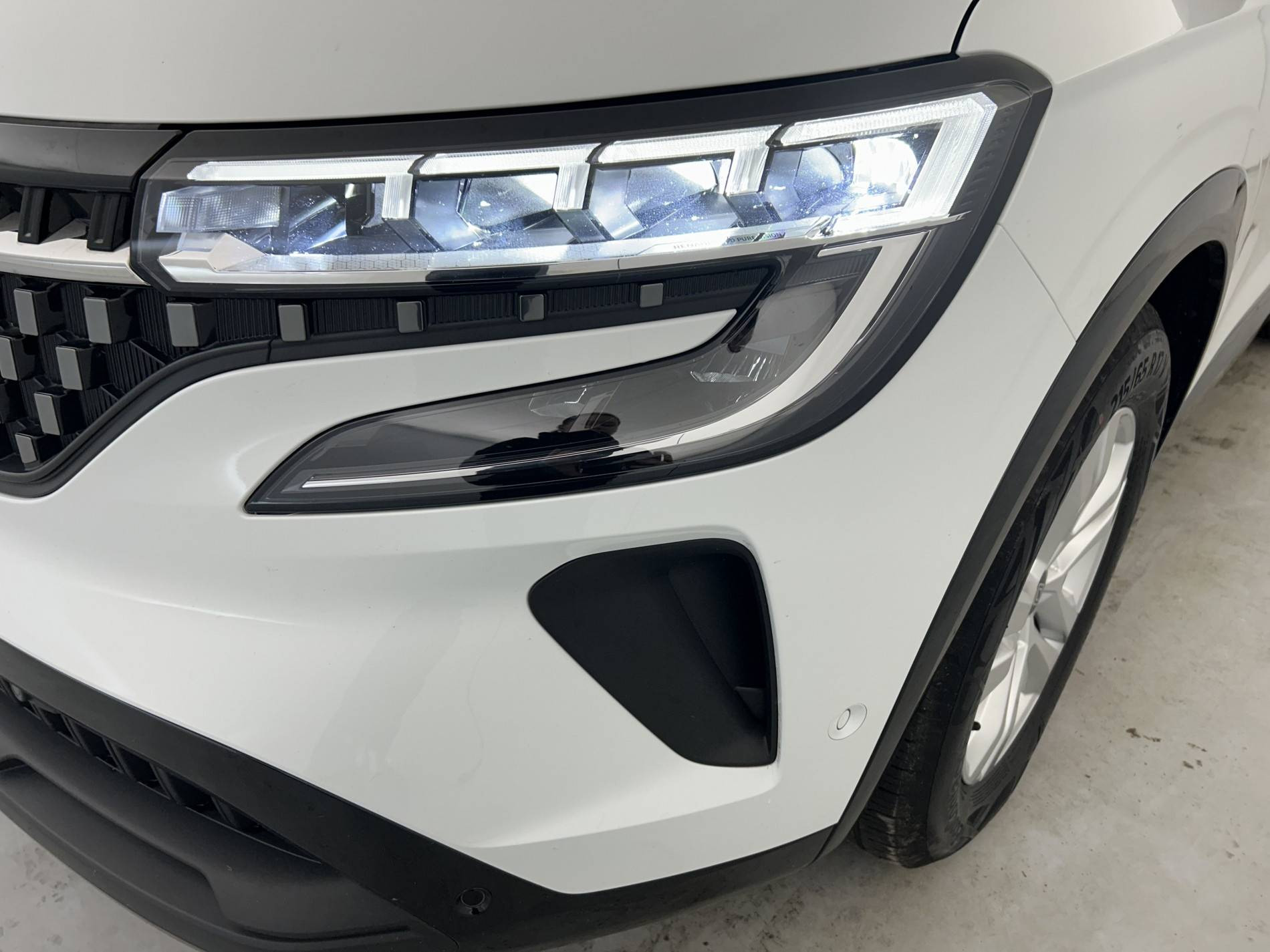 Vente en ligne Renault Austral  E-Tech full hybrid 200 GSR2 au prix de 31 590 €