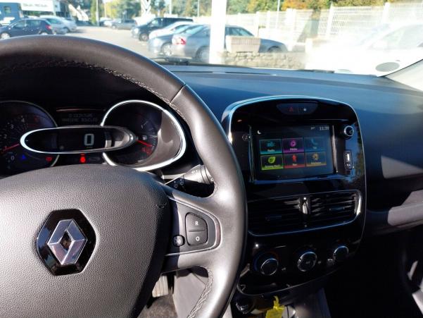 Vente en ligne Renault Clio 4 Clio dCi 90 E6C au prix de 14 390 €