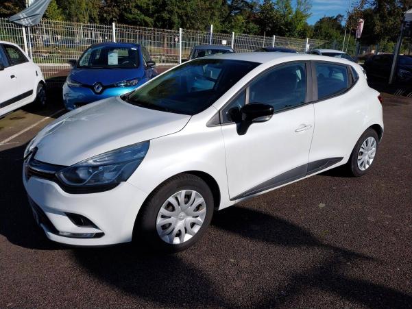 Vente en ligne Renault Clio 4 Clio dCi 90 E6C au prix de 14 390 €