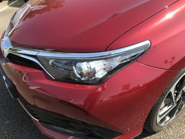 Vente en ligne Toyota Auris Auris Hybride 136h au prix de 15 990 €