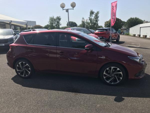 Vente en ligne Toyota Auris Auris Hybride 136h au prix de 15 990 €