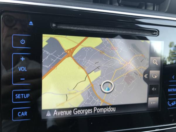 Vente en ligne Toyota Auris Auris Hybride 136h au prix de 15 990 €