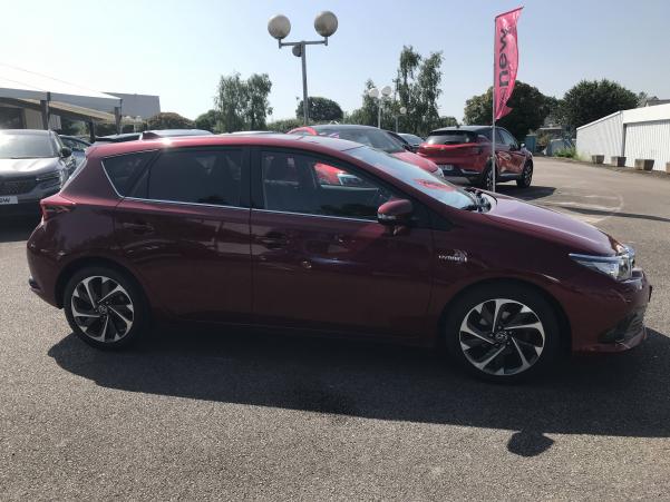 Vente en ligne Toyota Auris Auris Hybride 136h au prix de 15 990 €
