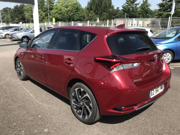 Vente en ligne Toyota Auris Auris Hybride 136h au prix de 15 990 €