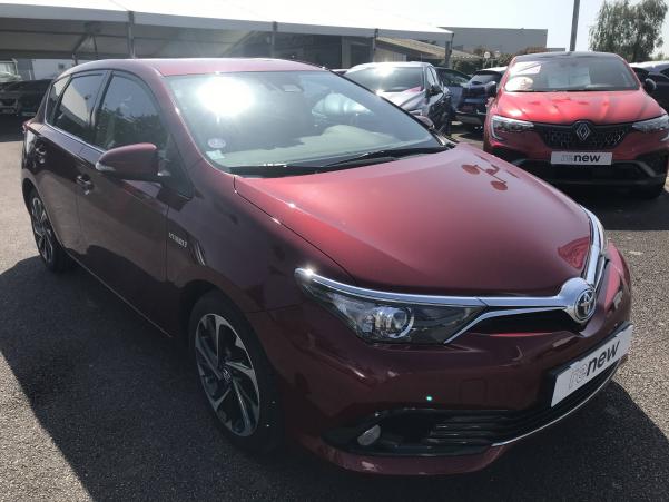 Vente en ligne Toyota Auris Auris Hybride 136h au prix de 15 990 €