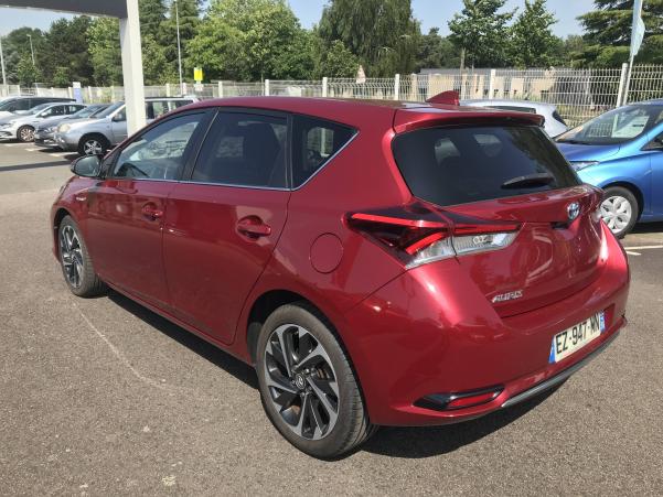 Vente en ligne Toyota Auris Auris Hybride 136h au prix de 15 990 €