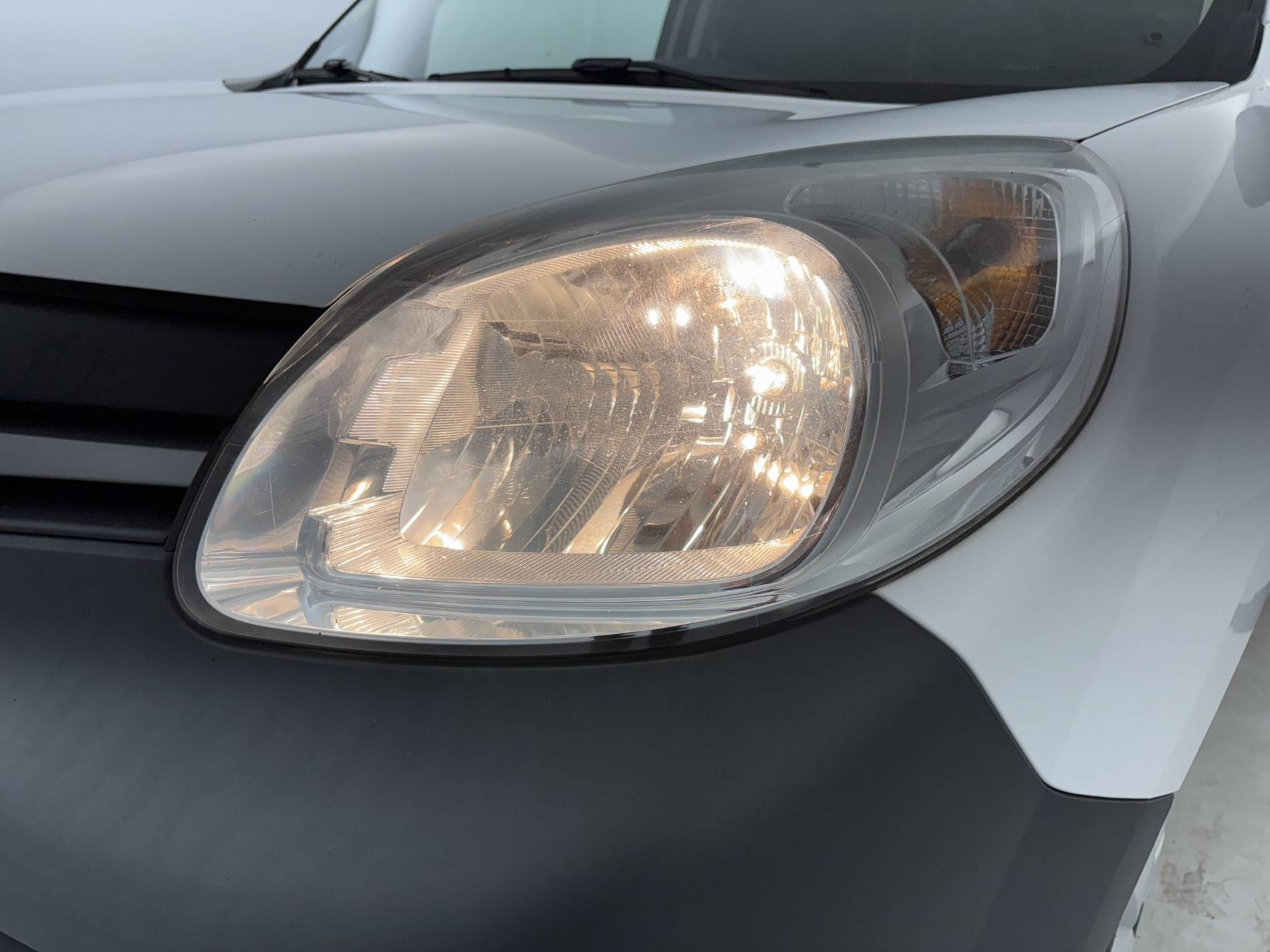 Vente en ligne Renault Kangoo Express  BLUE DCI 95 au prix de 9 990 €