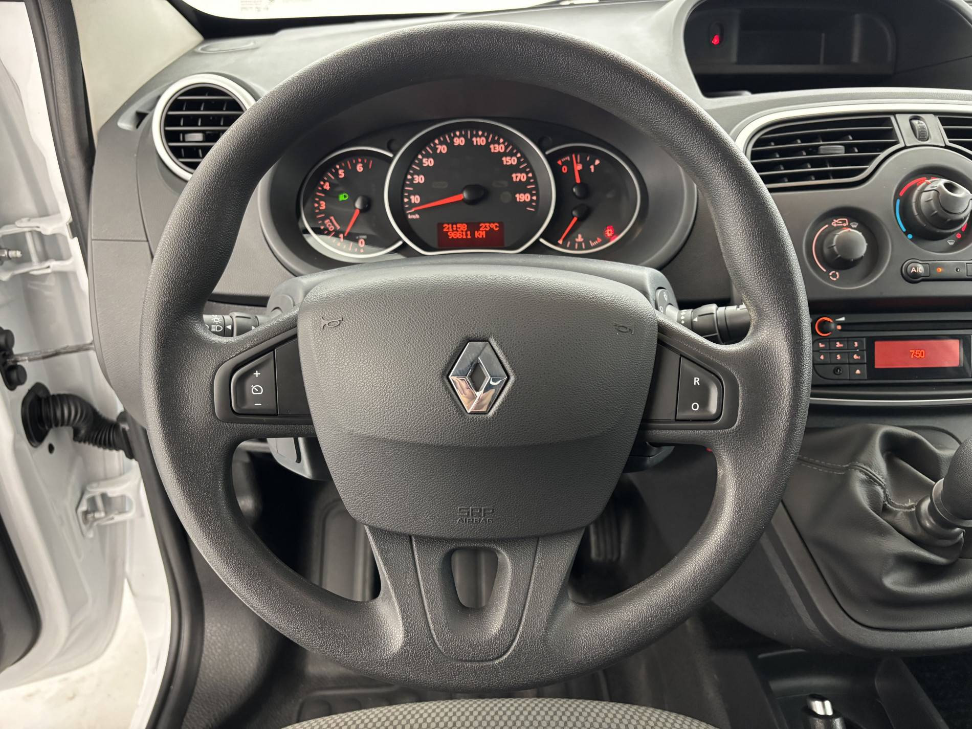 Vente en ligne Renault Kangoo Express  BLUE DCI 95 au prix de 9 990 €