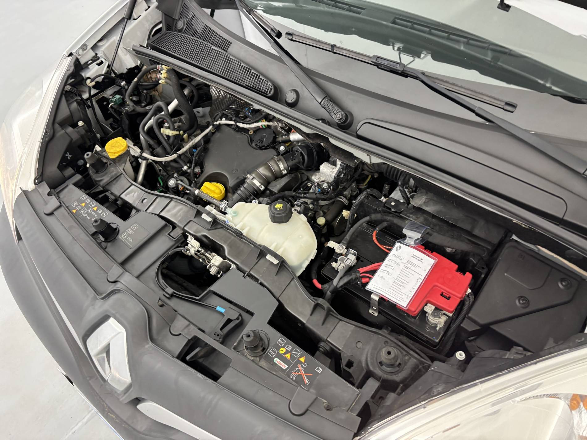 Vente en ligne Renault Kangoo Express  BLUE DCI 95 au prix de 9 990 €