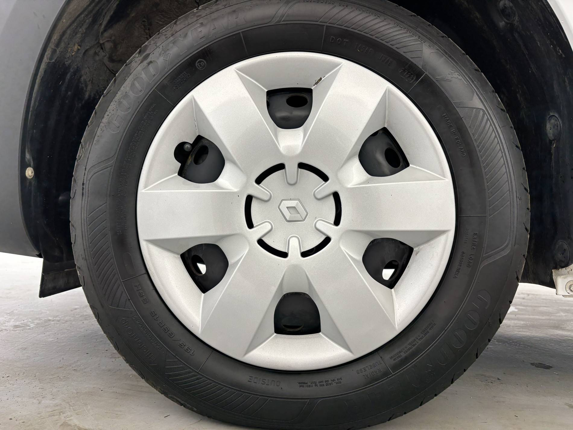 Vente en ligne Renault Kangoo Express  BLUE DCI 95 au prix de 9 990 €