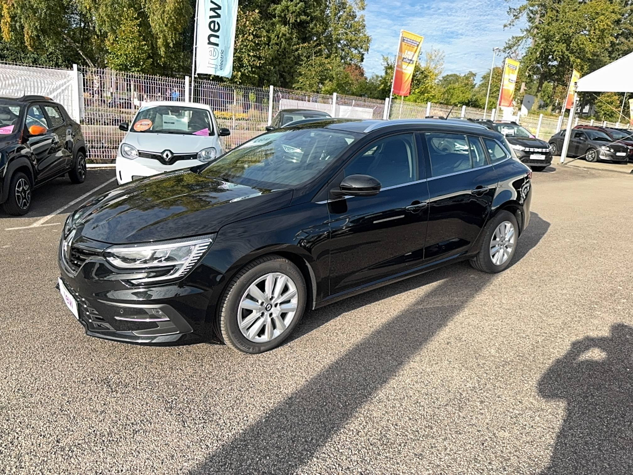 Renault Megane 4 Estate Mégane IV Estate Blue dCi 115 - 21N occasion de 2022 en vente à Ploërmel