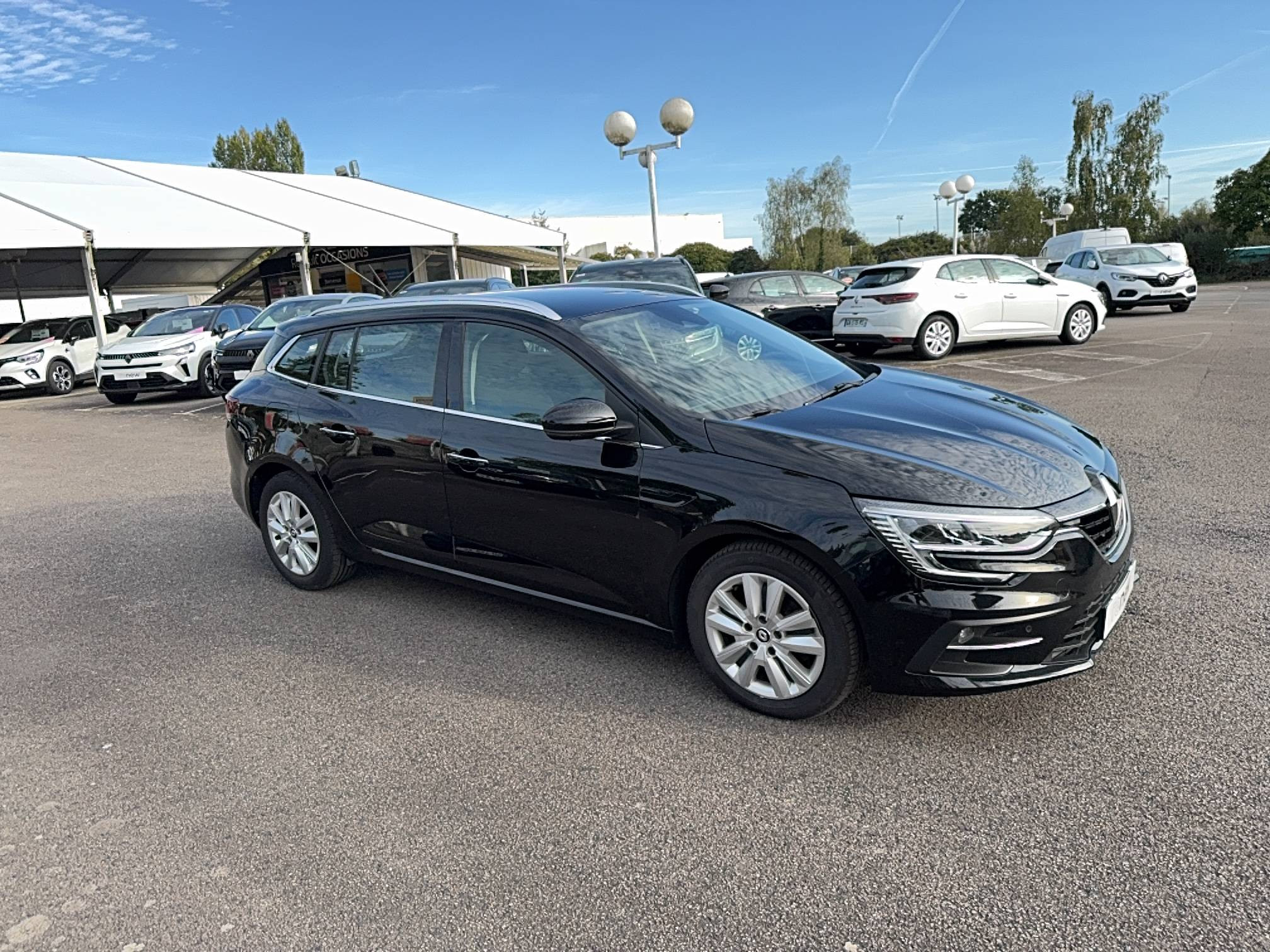 Vente en ligne Renault Megane 4 Estate Mégane IV Estate Blue dCi 115 - 21N au prix de 15 390 €