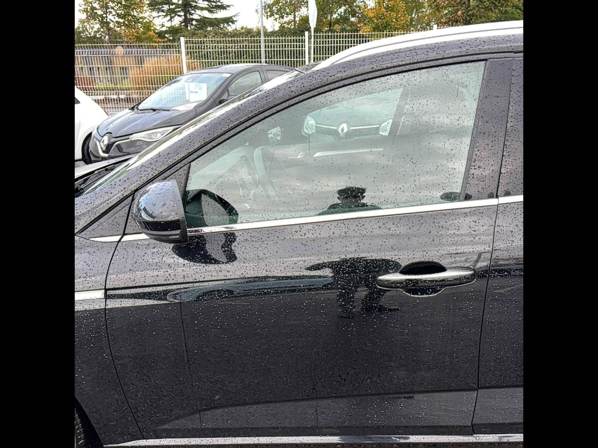 Vente en ligne Renault Megane 4 Estate  TCe 140 EDC au prix de 17 990 €