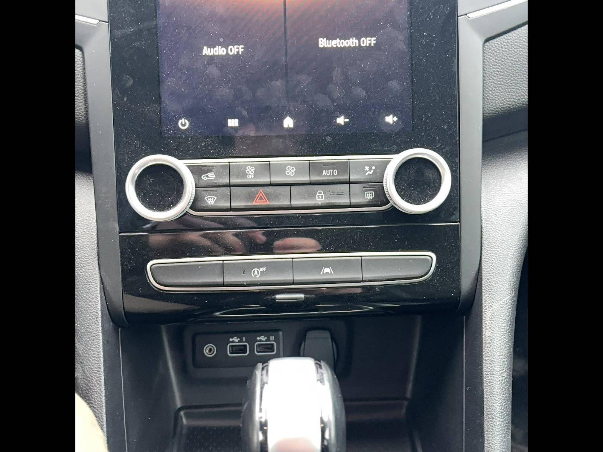 Vente en ligne Renault Megane 4 Estate  TCe 140 EDC au prix de 17 990 €