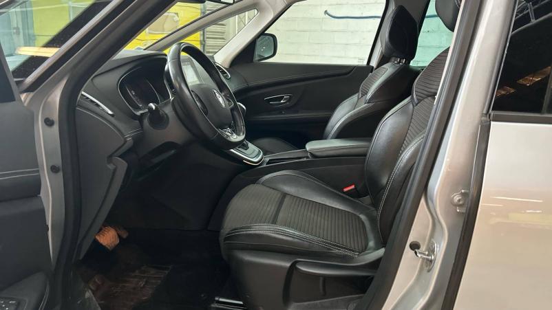 Vente en ligne Renault Scenic 4 Scenic Blue dCi 120 EDC au prix de 16 990 €