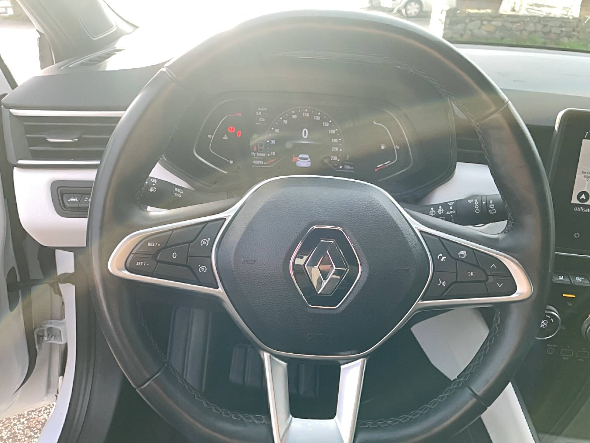 Vente en ligne Renault Clio 5 Clio TCe 90 au prix de 13 990 €