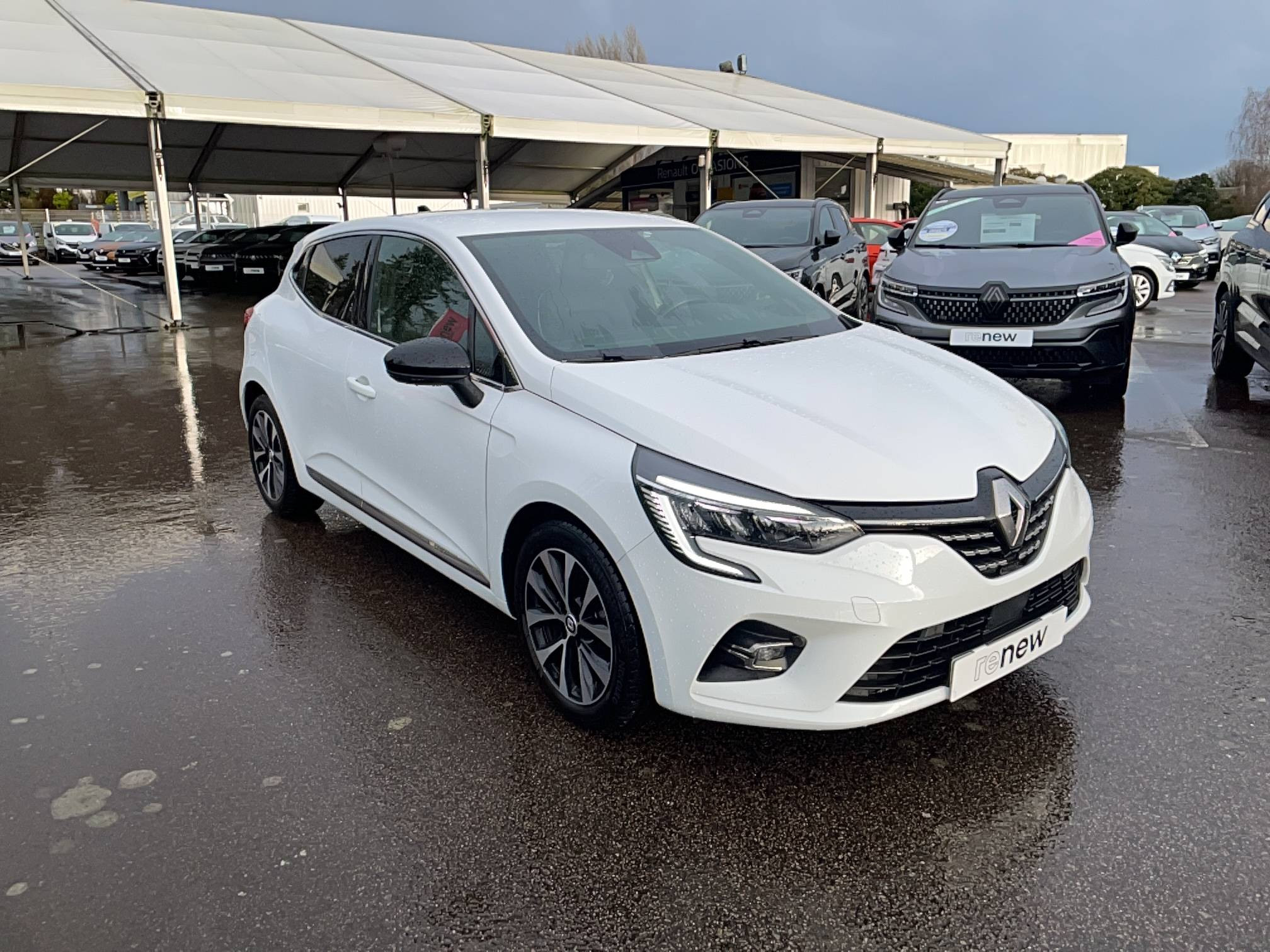 Vente en ligne Renault Clio 5 Clio TCe 90 au prix de 13 990 €