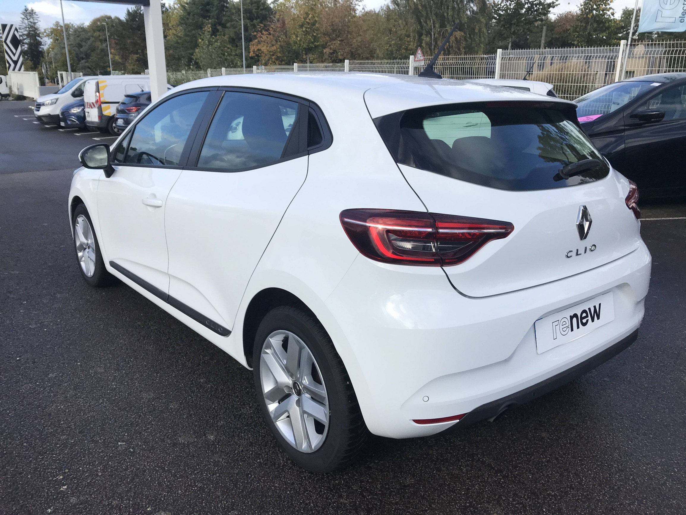 Vente en ligne Renault Clio 5 Clio Blue dCi 85 au prix de 13 790 €