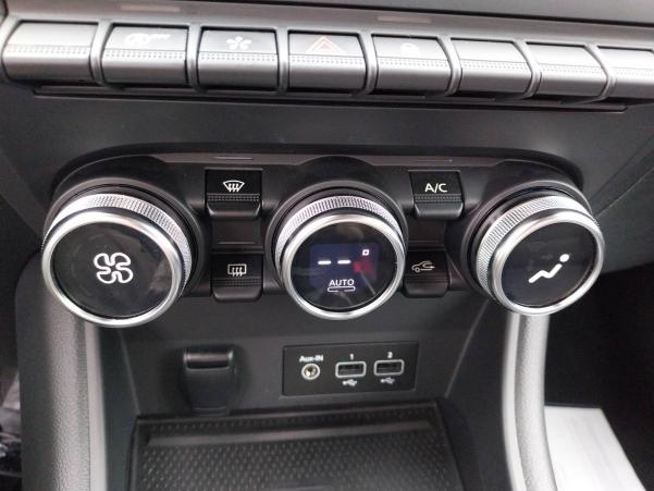 Vente en ligne Renault Captur  Blue dCi 115 au prix de 15 490 €