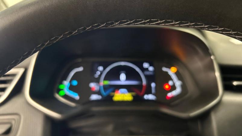 Vente en ligne Renault Clio 5 Clio E-Tech 140 au prix de 15 490 €