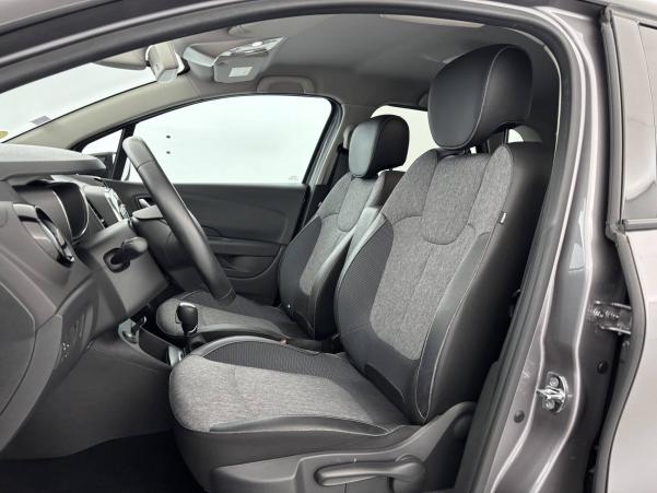Vente en ligne Renault Captur  dCi 90 EDC au prix de 15 990 €