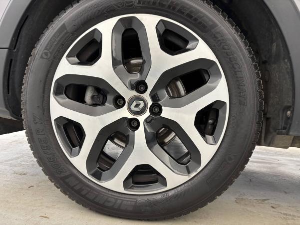 Vente en ligne Renault Captur  dCi 90 EDC au prix de 15 990 €