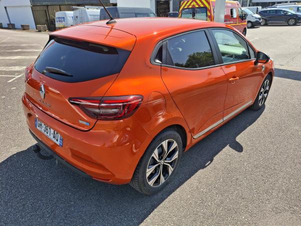 Vente en ligne Renault Clio 5 Clio E-Tech 140 - 21N au prix de 16 990 €