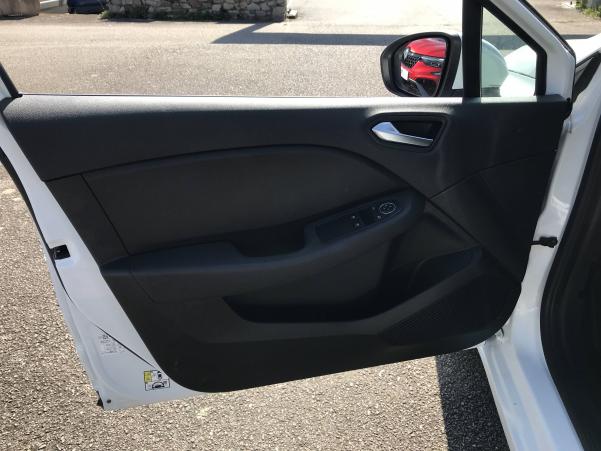 Vente en ligne Renault Clio 5 Clio E-Tech 140 - 21N au prix de 14 490 €