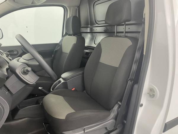 Vente en ligne Renault Kangoo Express  BLUE DCI 80 au prix de 13 990 €