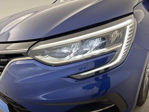 Vente en ligne Renault Megane 4 Estate  Blue dCi 115 EDC au prix de 16 790 €