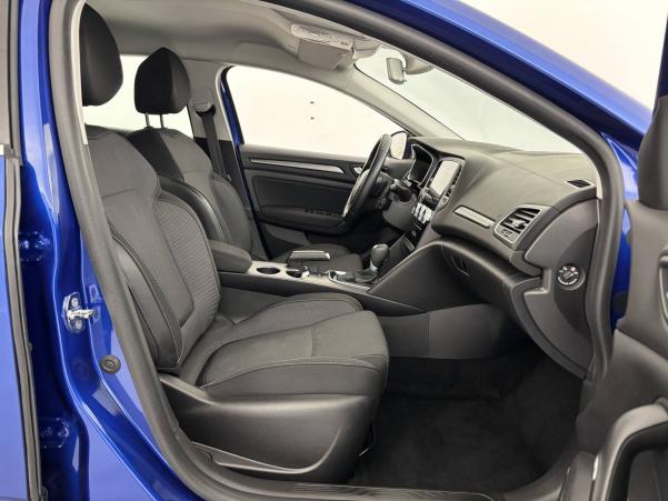 Vente en ligne Renault Megane 4 Estate  Blue dCi 115 EDC au prix de 16 790 €