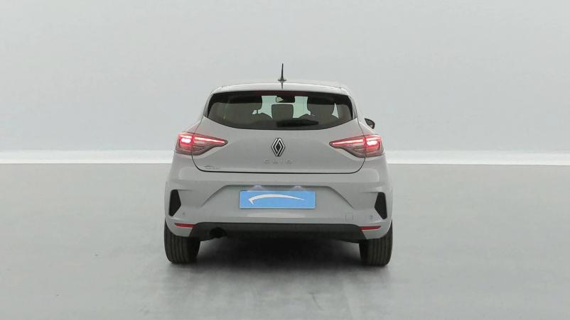 Vente en ligne Renault Clio 5 Clio dCi 100 au prix de 16 590 €