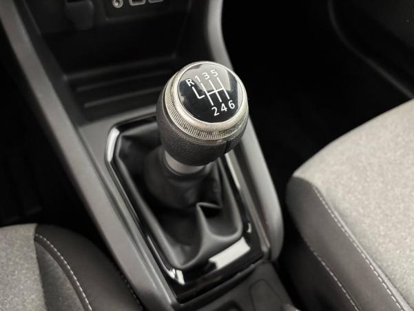 Vente en ligne Renault Clio 5 Clio dCi 100 au prix de 16 590 €