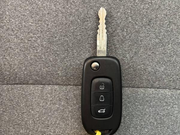 Vente en ligne Renault Clio 5 Clio Blue dCi 100 au prix de 16 590 €