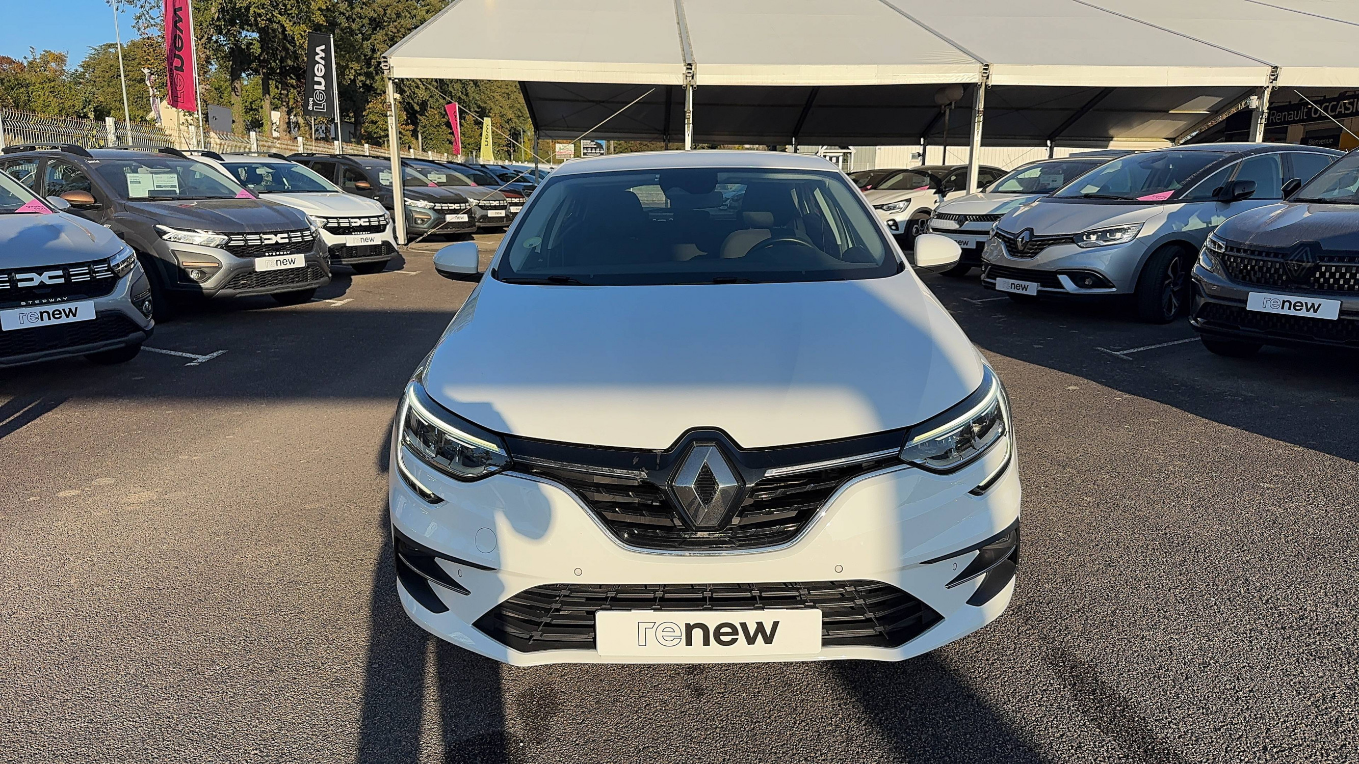 Vente en ligne Renault Megane 4 Mégane IV Berline Blue dCi 115 au prix de 16 490 €