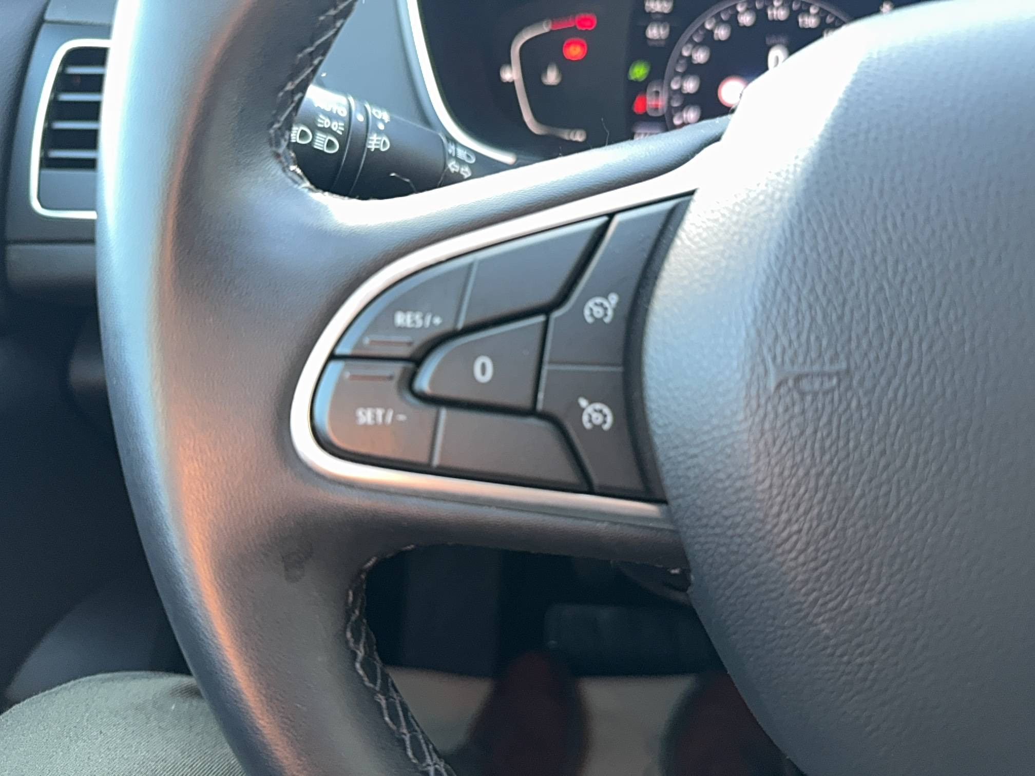 Vente en ligne Renault Megane 4 Mégane IV Berline Blue dCi 115 au prix de 16 490 €